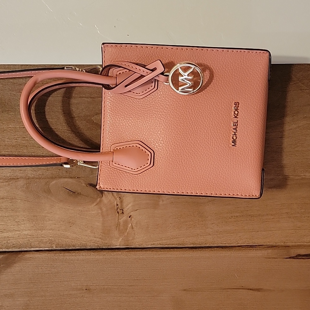 NWOT Michael Kors Coral Crossbody